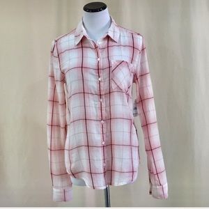 ✨$10 SALE - Simply Styled Button-Up Shirt - NWT